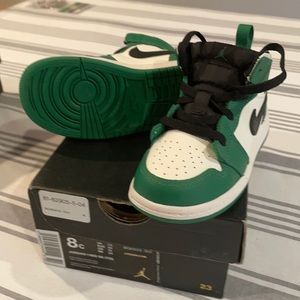 Green white and black Jordan’s size 8c toddler
